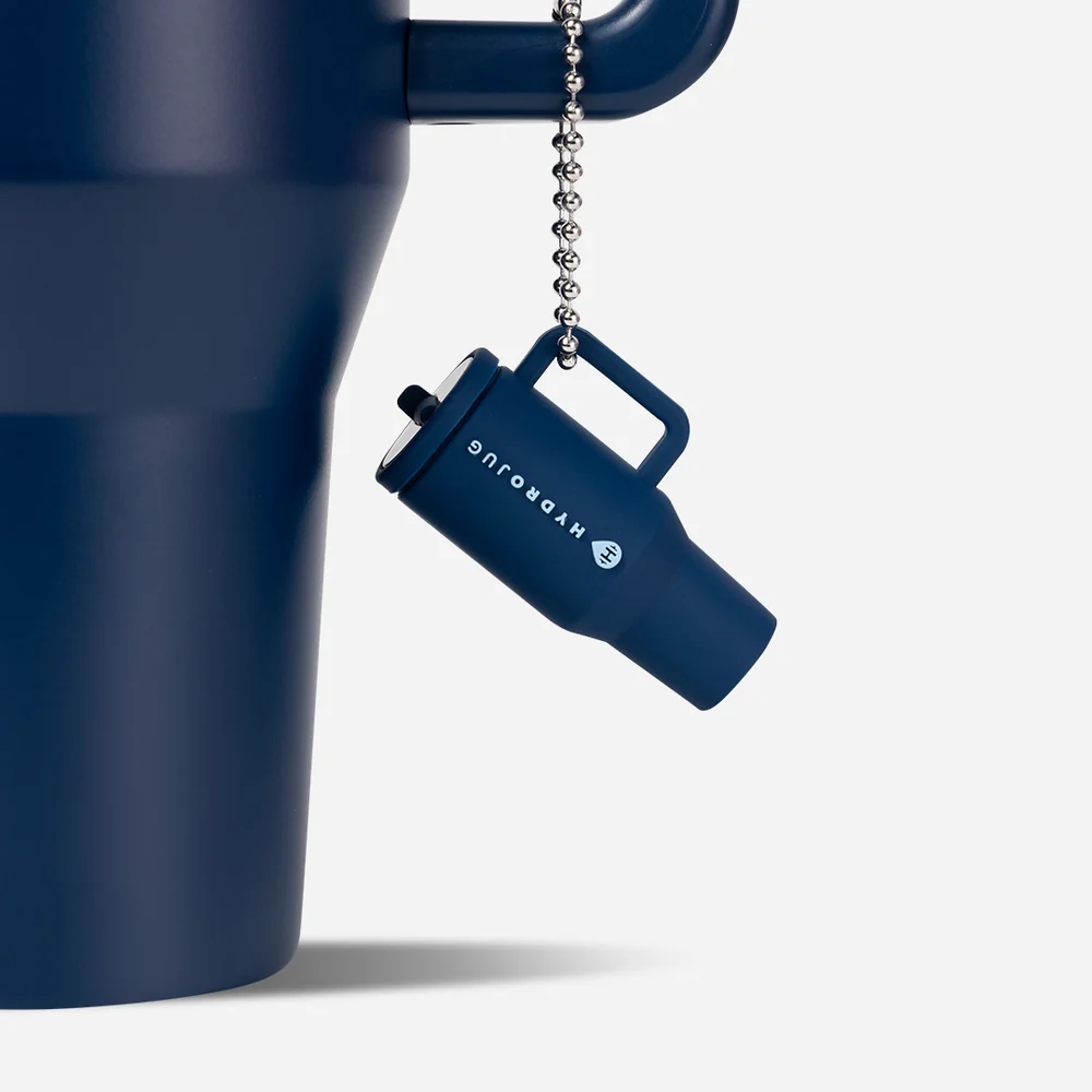 Web-TravelerKeychainPhotos-Navy2